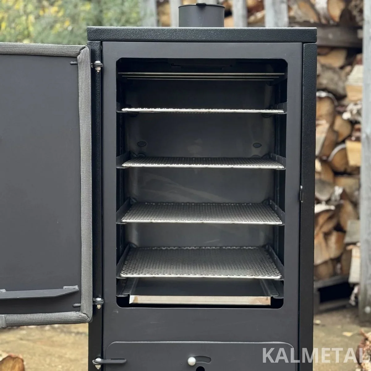 Soojustatud suitsukapp 135 L mahutavusega – pilt 7